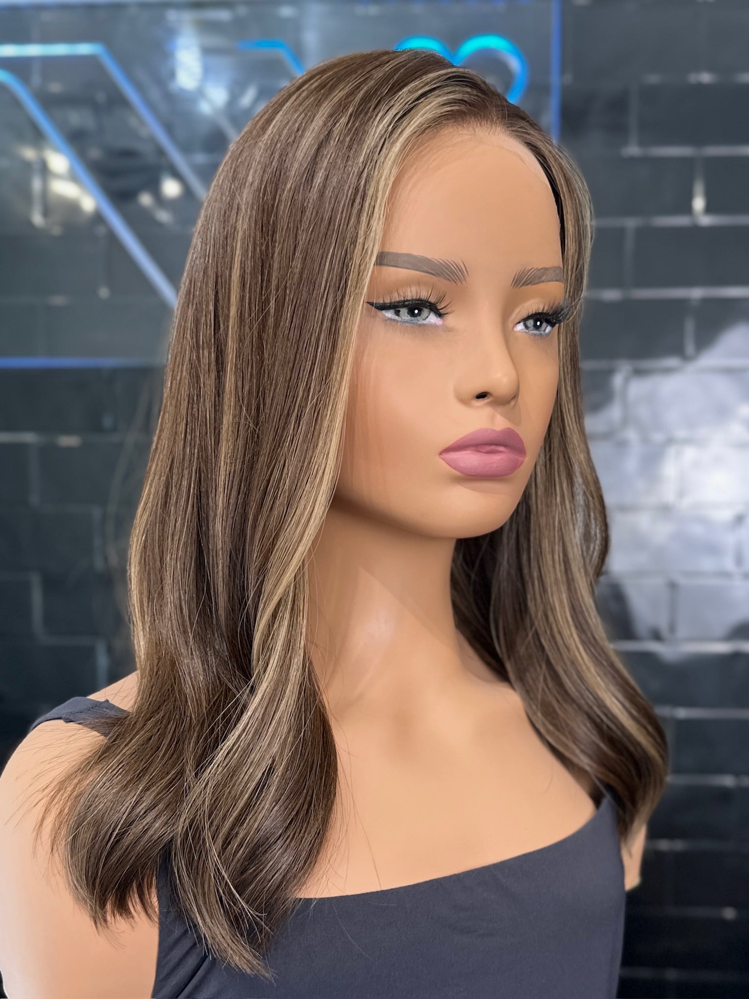 Willow - Small 22 Inch